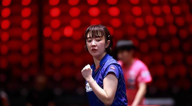 九游-科维托娃在德国队比赛中领先优势明显，大比分获胜引发热议！