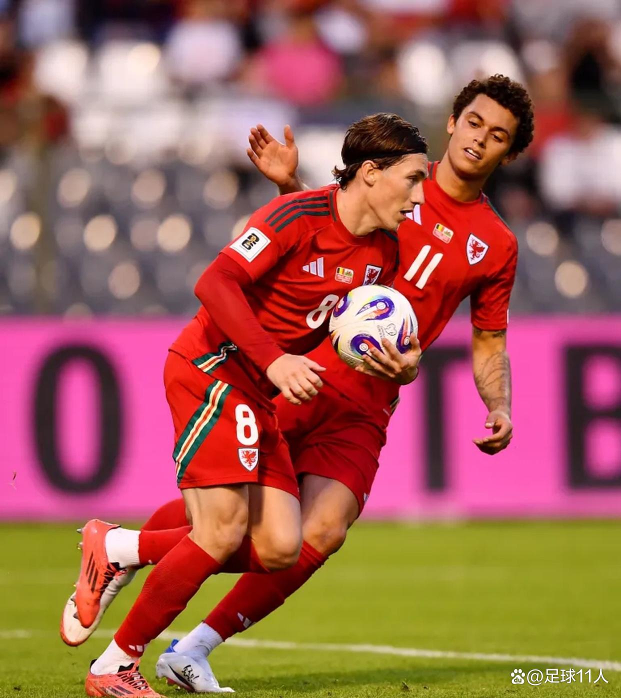 九游- 德布劳内踢前锋 