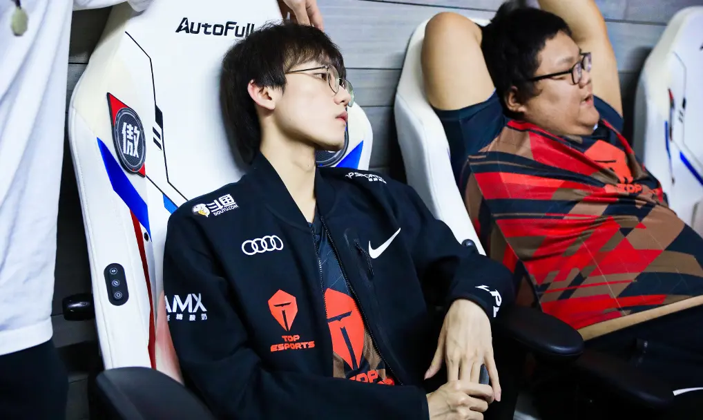 九游会-包含TheShy在快船比赛中爆冷，精彩发挥引发热议！的词条