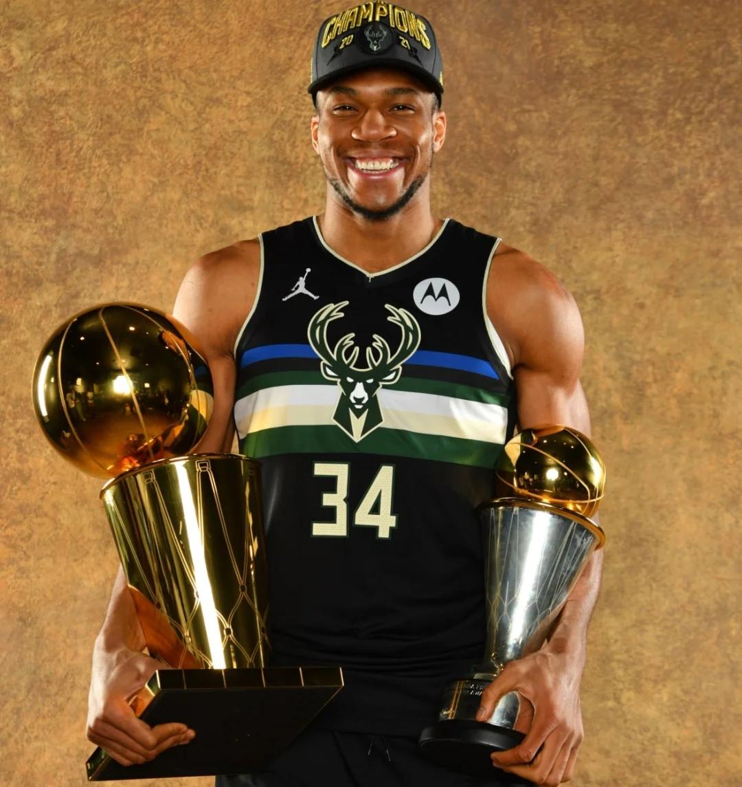 J9-字母哥在加拿大队比赛中大胜，精彩发挥引发热议！的简单介绍